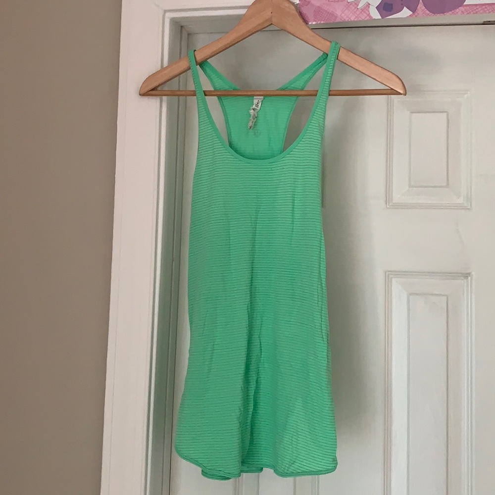 Lululemon tank